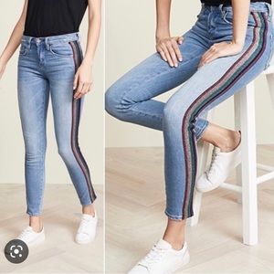 BlankNYC rainbow side stripe skinny jeans. Size 26